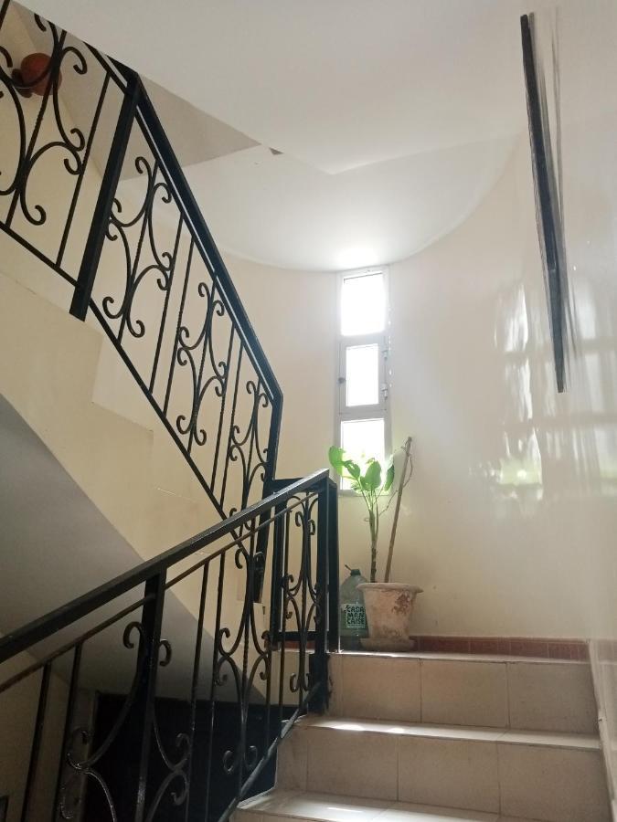 דקר Kakatar Family Residence , Yoff מראה חיצוני תמונה