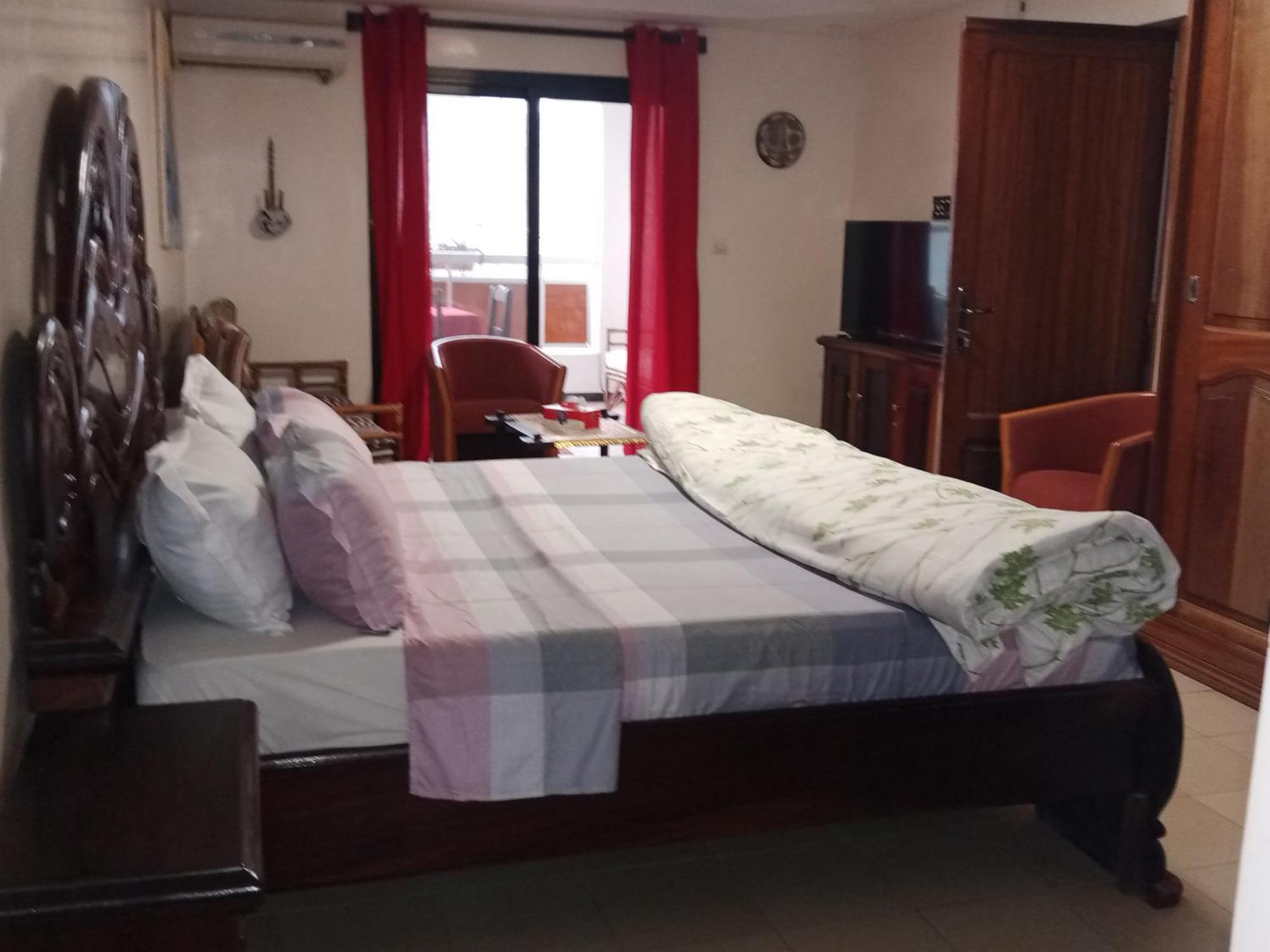 דקר Kakatar Family Residence , Yoff חדר תמונה